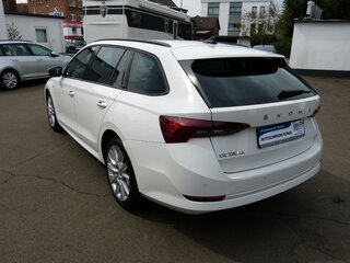 2023 Skoda Octavia IV (A8), белый, 3350944 рублей, вид 4