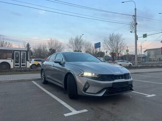 2022 Kia K5 III, серебристый, 2920000 рублей, вид 1