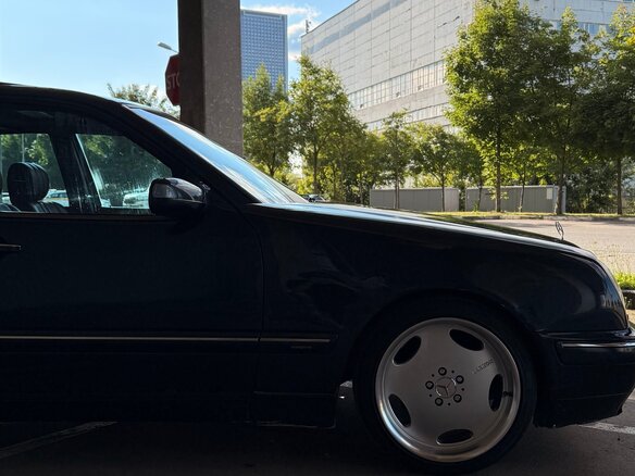 2001 Mercedes-Benz E-Класс 240 II (W210, S210) Рестайлинг, синий, 850000 рублей - вид 30