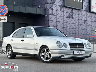 1998 Mercedes-Benz E-Класс 240 II (W210, S210), белый, 647000 рублей, вид 1