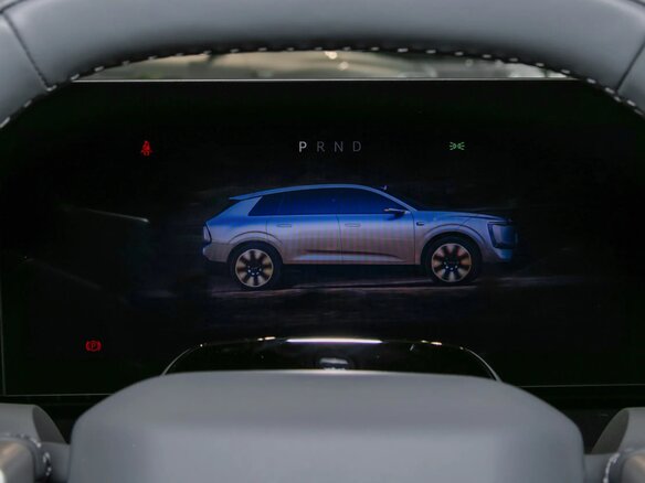 2026 Audi E7X, зелёный, 7980757 рублей - вид 30