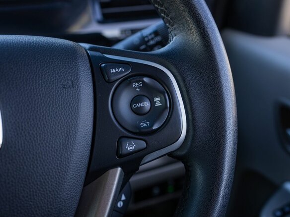 2020 Honda Stepwgn V Рестайлинг, серый, 2299000 рублей - вид 20