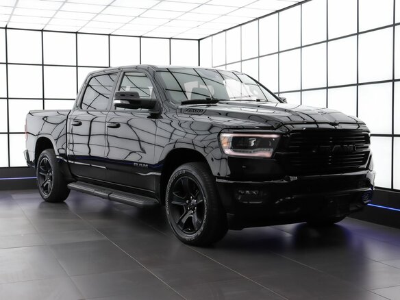 2022 Ram 1500 Crew Cab V, чёрный, 6980000 рублей - вид 3