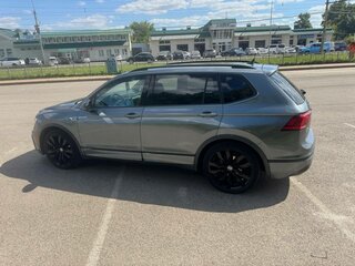 2020 Volkswagen Tiguan Allspace II, серый, 2899000 рублей, вид 4