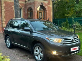 2011 Toyota Highlander II (XU40) Рестайлинг, серый, 2450000 рублей, вид 3