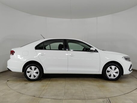 2021 Volkswagen Polo VI, белый, 1542000 рублей, вид 4