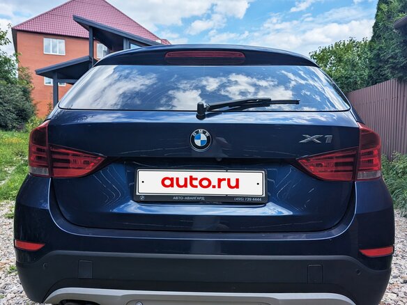 2014 BMW X1 20i I (E84) Рестайлинг, синий, 1700000 рублей - вид 4