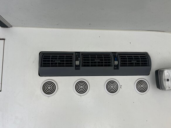 2013 Ford Transit, жёлтый, 1250000 рублей - вид 10