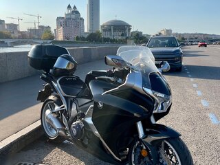 2012 Honda VFR 1200, чёрный, 750000 рублей, вид 3