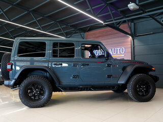 2025 Jeep Wrangler IV (JL) Рестайлинг, серый, 7725000 рублей, вид 4