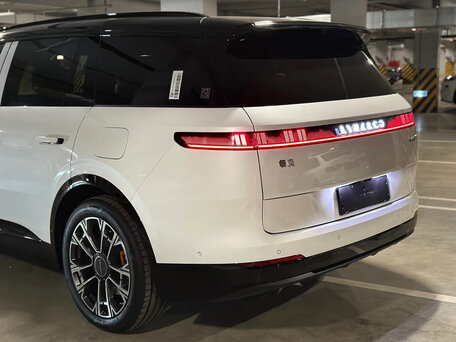 2026 Lynk & Co 900, серый, 7650000 рублей, вид 4