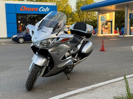 2007 Honda ST 1300, серебристый, 780000 рублей, вид 2