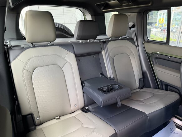 2025 Land Rover Defender 110 II, зелёный, 11500000 рублей - вид 24