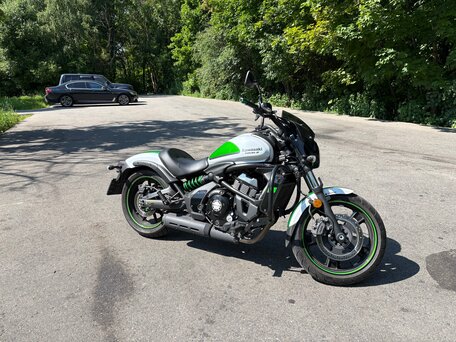 2018 Kawasaki EN650 Vulcan S, белый, 715000 рублей, вид 3
