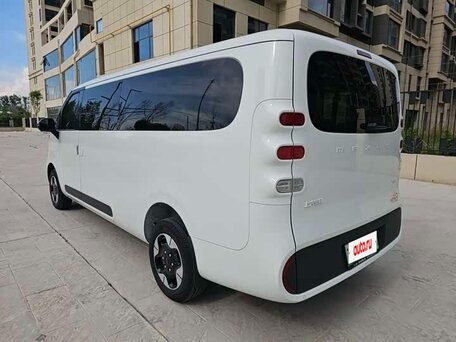 2026 Maxus MIFA 9 90 kWh, белый, 2650000 рублей, вид 2