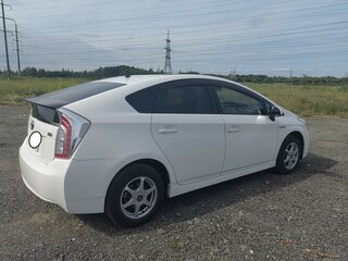 2015 Toyota Prius III Рестайлинг (XW30), белый, 1260000 рублей, вид 5