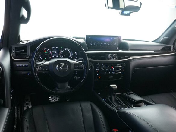 2020 Lexus LX 570 III Рестайлинг 2, чёрный, 8149077 рублей - вид 5