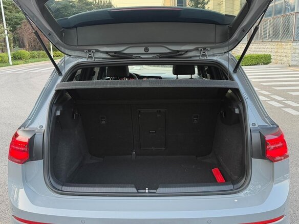 2022 Volkswagen Golf VIII, серый, 2092000 рублей - вид 20