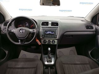 2019 Volkswagen Polo V Рестайлинг, белый, 1094000 рублей, вид 5