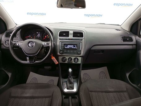 2019 Volkswagen Polo V Рестайлинг, белый, 1039300 рублей, вид 5