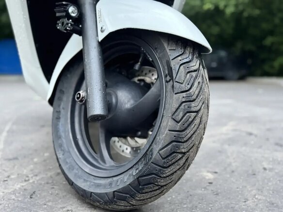 2013 Honda Silver Wing 400, белый, 450000 рублей - вид 8