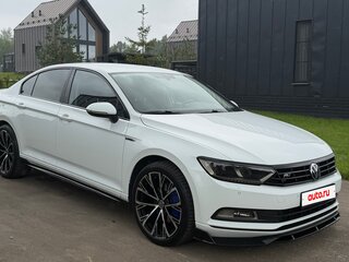 2018 Volkswagen Passat B8, белый, 2390000 рублей, вид 2