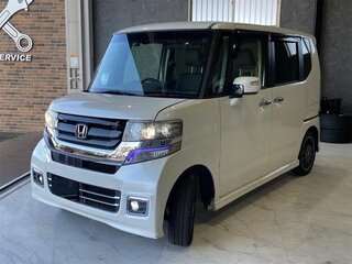 2017 Honda N-BOX I Рестайлинг, белый, 680000 рублей, вид 2