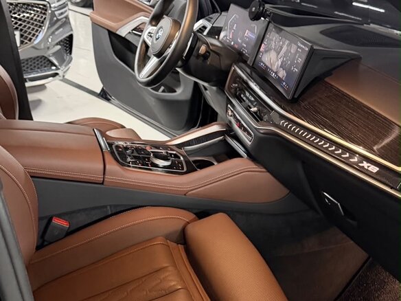 2024 BMW X6 40i III (G06) Рестайлинг, чёрный, 11800000 рублей - вид 9