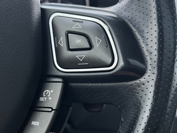 2012 Land Rover Range Rover Evoque 6-speed I, белый, 1600000 рублей - вид 11
