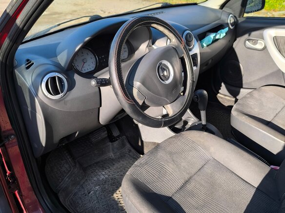 2011 Renault Logan I Рестайлинг, красный, 350000 рублей - вид 6