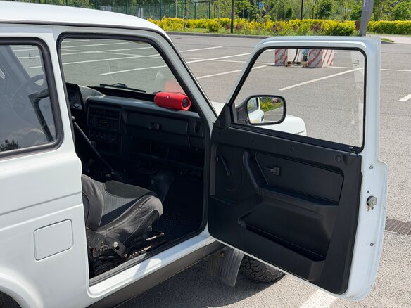 2013 Lada (ВАЗ) 2121 (4x4) I Рестайлинг, белый, 435000 рублей - вид 12