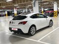 2013 Opel Astra GTC J Рестайлинг, белый, 595000 рублей - вид 2