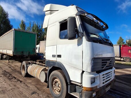 2000 Volvo FH, белый, 600000 рублей, вид 2