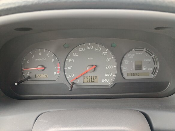 1997 Volvo V40 I, красный, 135000 рублей - вид 12