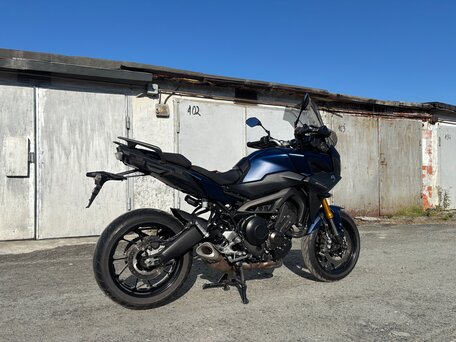 2019 Yamaha MT-09 Tracer (FJ-09), синий, 930000 рублей, вид 4