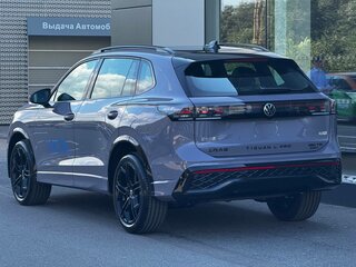 2026 Volkswagen Tiguan L Pro III (China Market), серый, 5030000 рублей, вид 4