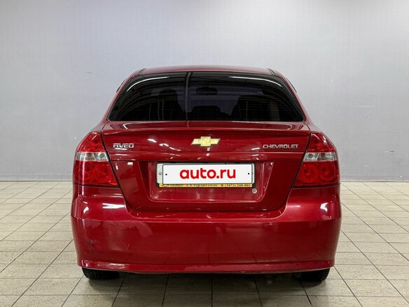 2011 Chevrolet Aveo I Рестайлинг, красный - вид 5