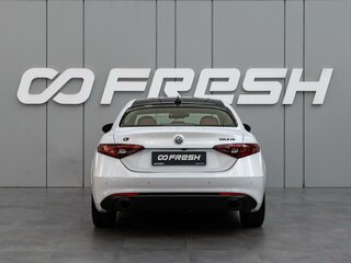 2019 Alfa Romeo Giulia II (952), белый, 3620000 рублей, вид 4