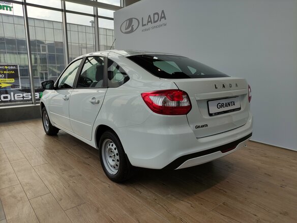 2026 Lada (ВАЗ) Granta I Рестайлинг, белый, 1131000 рублей - вид 4