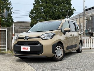 2023 Toyota Sienta III, бежевый, 1029008 рублей, вид 3