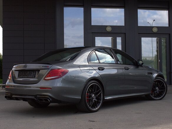 2017 Mercedes-Benz E-Класс AMG 63 AMG S V (W213), серый, 7500000 рублей - вид 6