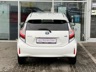 2019 Toyota Aqua I Рестайлинг 2, белый, 1349000 рублей, вид 4