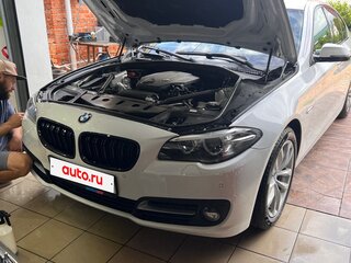 2016 BMW 5 серии 520d VI (F10/F11/F07) Рестайлинг, белый, 2800000 рублей, вид 5