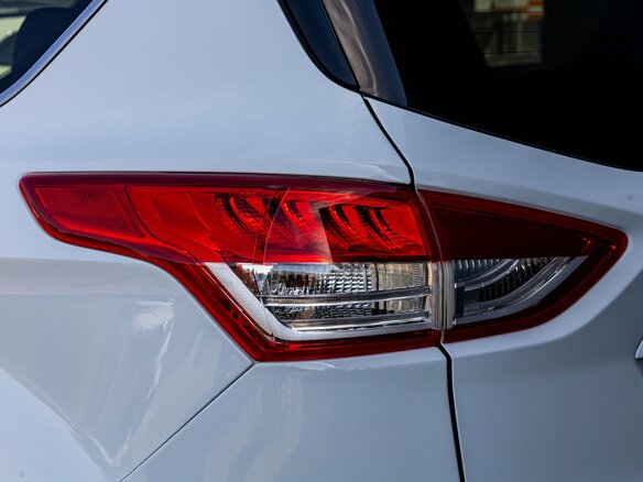 2016 Ford Kuga II, белый, 1195000 рублей - вид 11