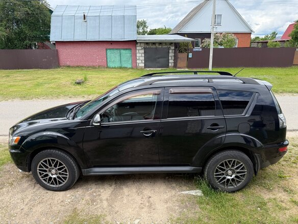 2011 Mitsubishi Outlander II Рестайлинг, чёрный, 950000 рублей - вид 8