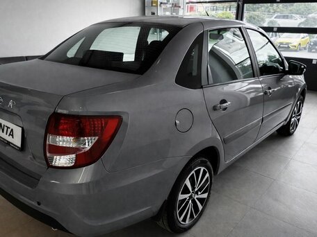 2026 Lada (ВАЗ) Granta I Рестайлинг, серый, 1230000 рублей, вид 4