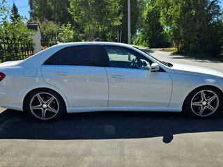 2012 Mercedes-Benz E-Класс 200 7G-Tronic IV (W212, S212, C207), белый, 1550000 рублей, вид 4