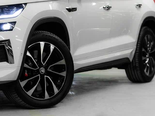 2023 Skoda Kodiaq I Рестайлинг, белый, 4100000 рублей, вид 5