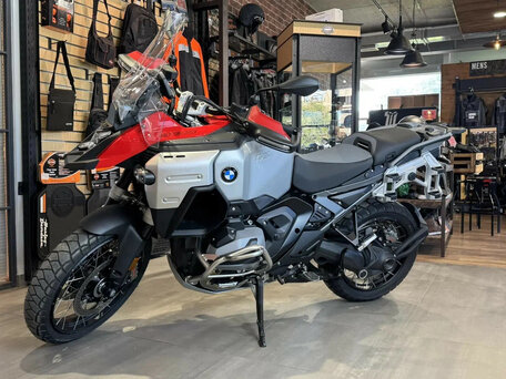 2025 BMW R 1300 GS Adventure, красный, 3150000 рублей, вид 1