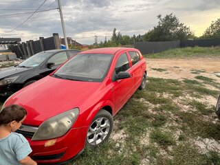 2006 Opel Astra H, красный, 265000 рублей, вид 2